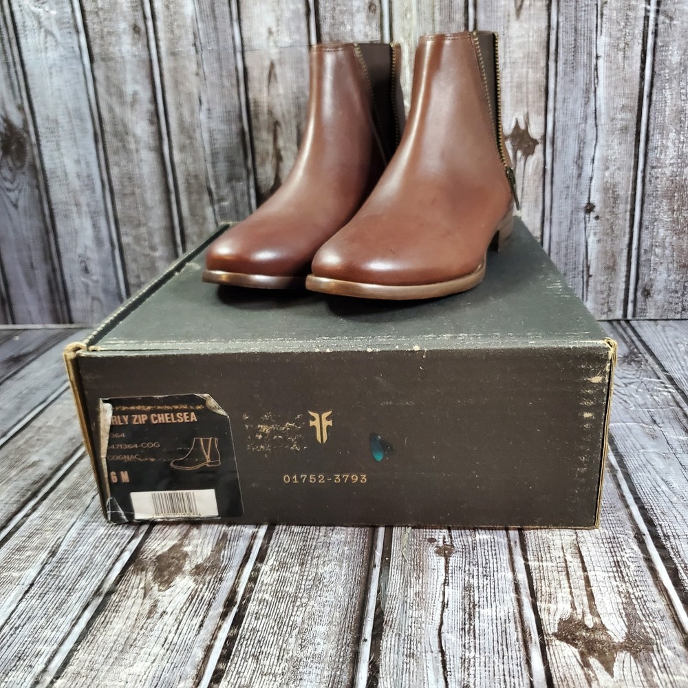 FRYE Women's Carly Chelsea Ankle Boots Cognac Brown Double Faux Zip Size 6M